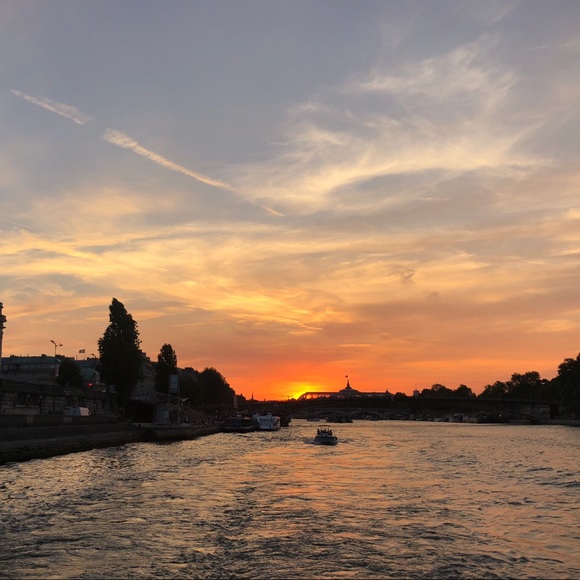 Meet your Posher, Emma - Picture 1 of 1